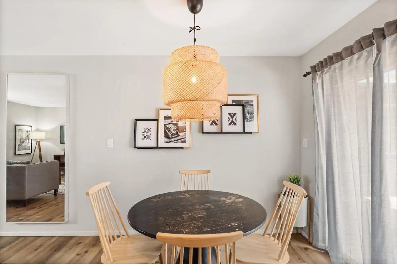 Fashion Square Apt1 Swvillage Scottsdale 8Plex